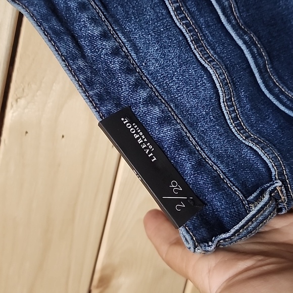 Liverpool Los Angeles Skirt Size 2/26 NWT - Picture 6 of 6